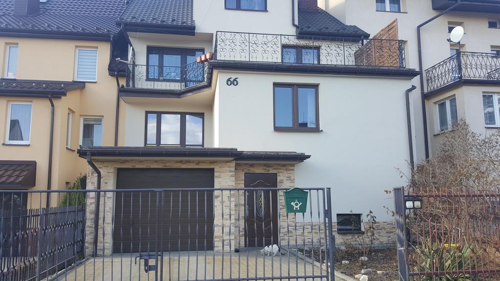 Pod Srebrna Roza Apartment Checiny  Exterior photo